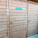 Daire Schoene Mit Badewanne, Geschuetzter Dachterrasse Und Wlan