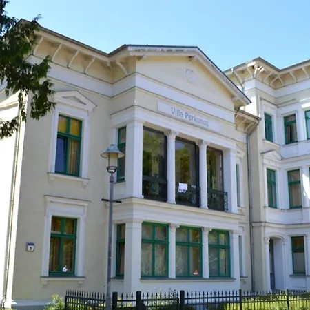 Daire Schoene Mit Badewanne, Geschuetzter Dachterrasse Und Wlan