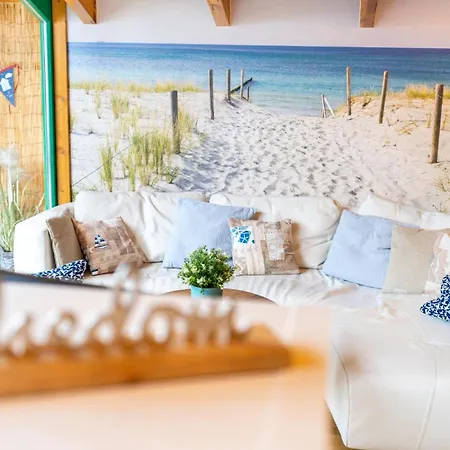 Schoene Mit Badewanne, Geschuetzter Dachterrasse Und Wlan Appartement Heringsdorf (Usedom)