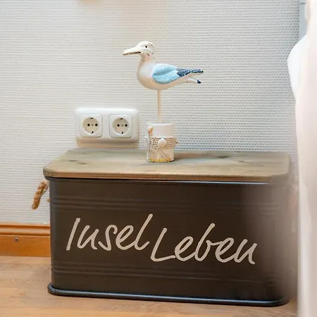 Holiday home Schoene Mit Badewanne, Geschuetzter Dachterrasse Und Wlan Heringsdorf (Usedom)